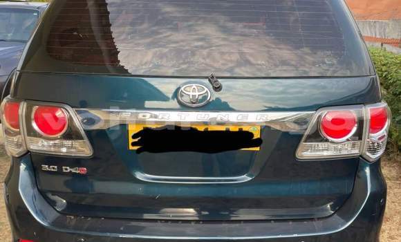 Buy Used Toyota Fortuner Green Car in Libreville in Estuary Buy Used Toyota Fortuner Green Car in Libreville in Estuary