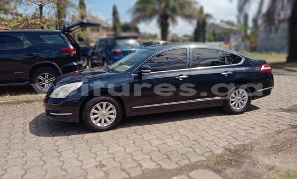 Sayi Na hannu Nissan Teana Blue Mota in Libreville a estuary Sayi Na hannu Nissan Teana Blue Mota in Libreville a estuary