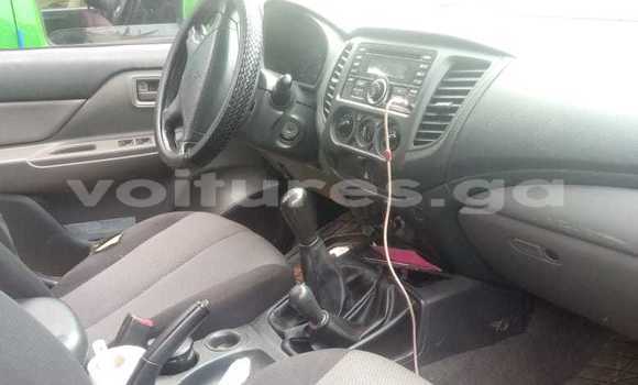 Sayi Na hannu Mitsubishi L200 Green Mota in Libreville a estuary Sayi Na hannu Mitsubishi L200 Green Mota in Libreville a estuary