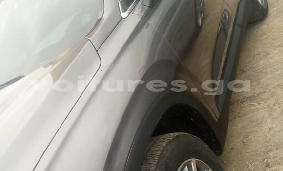 Sayi Sabo Hyundai Santa Fe Azurfa Mota in Libreville a estuary Sayi Sabo Hyundai Santa Fe Azurfa Mota in Libreville a estuary