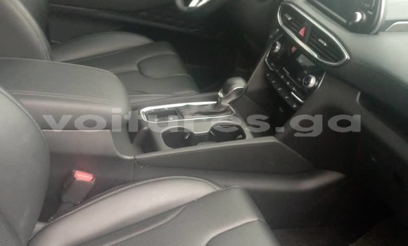 Sayi Sabo Hyundai Santa Fe Azurfa Mota in Libreville a estuary Sayi Sabo Hyundai Santa Fe Azurfa Mota in Libreville a estuary