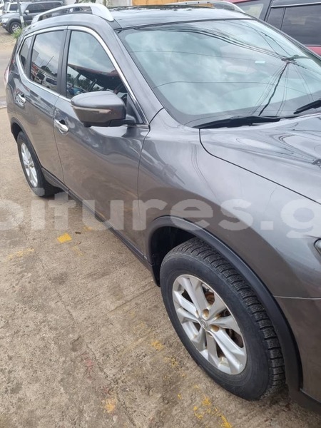 Big with watermark nissan rogue estuaire libreville 8015