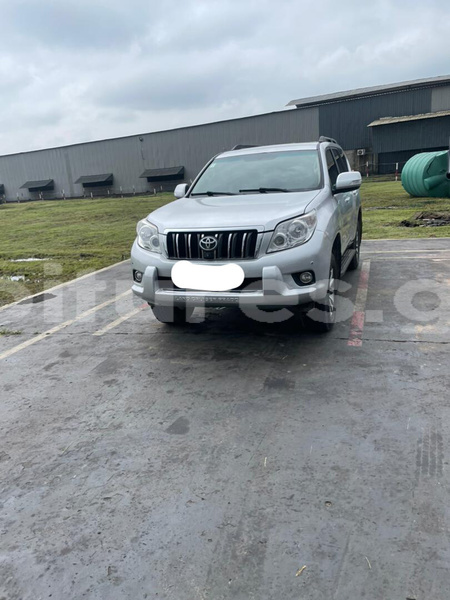 Big with watermark toyota prado estuaire libreville 8016