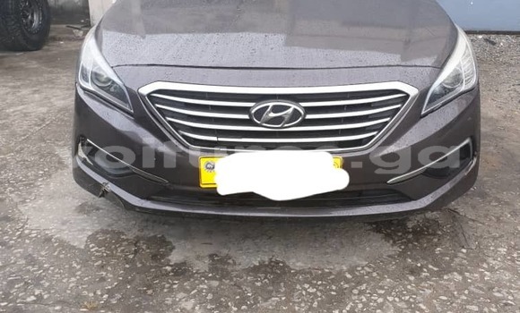 Sayi Na hannu Hyundai Sonata Black Mota in Libreville a estuary Sayi Na hannu Hyundai Sonata Black Mota in Libreville a estuary