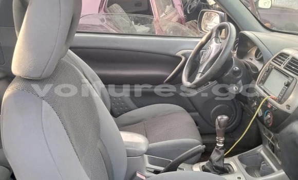 Sayi Na hannu Toyota RAV4 Blue Mota in Libreville a estuary Sayi Na hannu Toyota RAV4 Blue Mota in Libreville a estuary