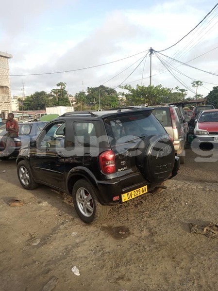 Big with watermark toyota rav4 estuaire libreville 8024