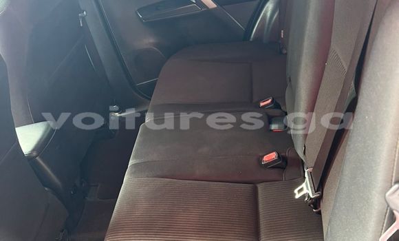 Sayi Na hannu Toyota RAV4 Red Mota in Libreville a estuary Sayi Na hannu Toyota RAV4 Red Mota in Libreville a estuary