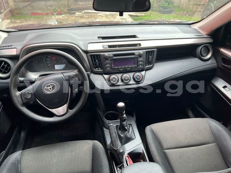 Big with watermark toyota rav4 estuaire libreville 8036