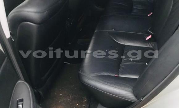 Sayi Na hannu Lexus ES 300 Azurfa Mota in Libreville a estuary Sayi Na hannu Lexus ES 300 Azurfa Mota in Libreville a estuary