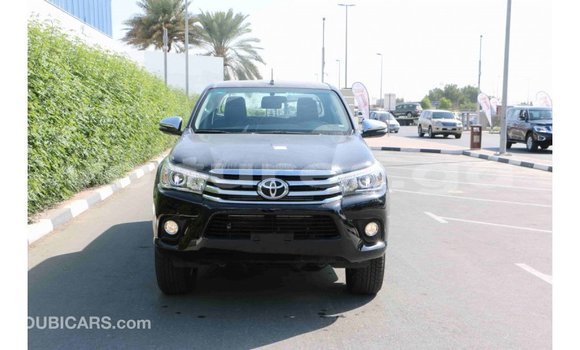 Acheter Import Voiture Toyota Hilux Noir à Import - Dubai, Estuaire Acheter Import Voiture Toyota Hilux Noir à Import - Dubai, Estuaire