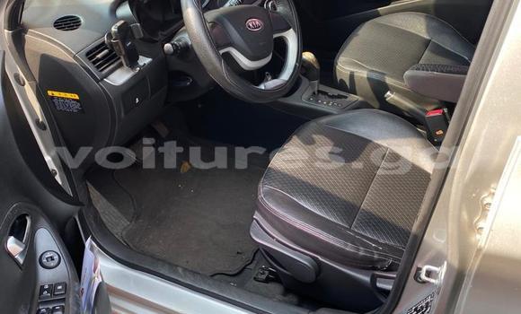 Sayi Na hannu Kia Morning Azurfa Mota in Libreville a estuary Sayi Na hannu Kia Morning Azurfa Mota in Libreville a estuary