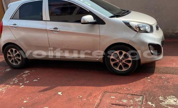 Sayi Na hannu Kia Morning Azurfa Mota in Libreville a estuary Sayi Na hannu Kia Morning Azurfa Mota in Libreville a estuary