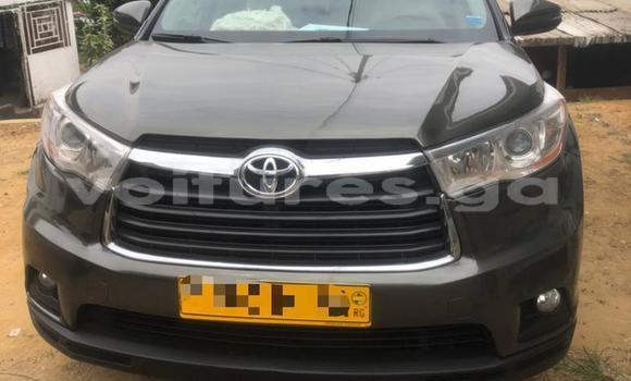Sayi Na hannu Toyota Highlander Black Mota in Libreville a estuary Sayi Na hannu Toyota Highlander Black Mota in Libreville a estuary