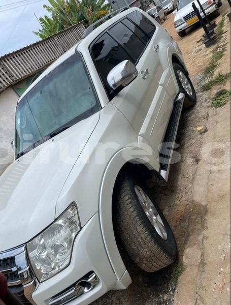 Big with watermark mitsubishi pajero estuaire libreville 8052