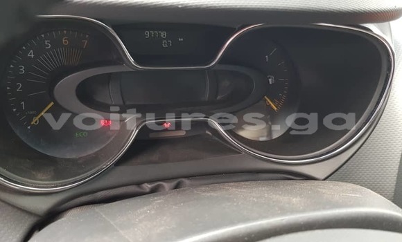 Sayi Na hannu Renault Captur Black Mota in Libreville a estuary Sayi Na hannu Renault Captur Black Mota in Libreville a estuary