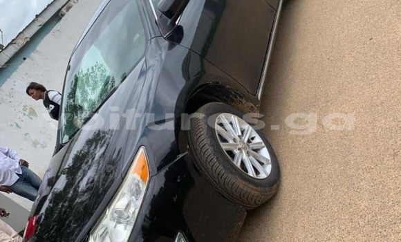 Sayi Na hannu Toyota Camry Black Mota in Libreville a estuary Sayi Na hannu Toyota Camry Black Mota in Libreville a estuary