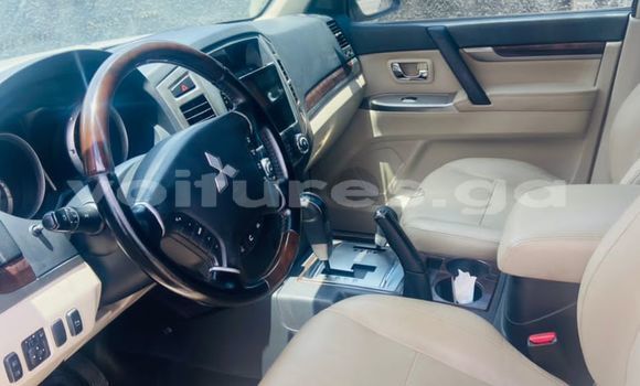 Buy Used Mitsubishi Pajero White Car in Libreville in Estuary Buy Used Mitsubishi Pajero White Car in Libreville in Estuary