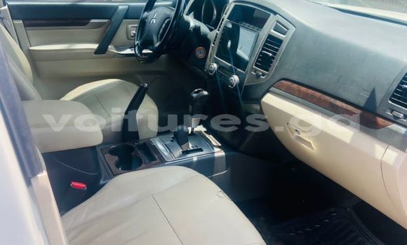 Buy Used Mitsubishi Pajero White Car in Libreville in Estuary Buy Used Mitsubishi Pajero White Car in Libreville in Estuary
