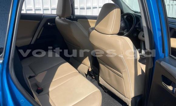 Sayi Na hannu Toyota RAV4 Blue Mota in Libreville a estuary Sayi Na hannu Toyota RAV4 Blue Mota in Libreville a estuary