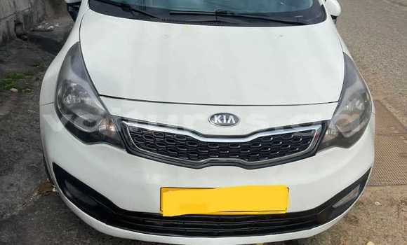 Acheter Occasion Voiture Kia Rio Blanc à Libreville, Estuaire Acheter Occasion Voiture Kia Rio Blanc à Libreville, Estuaire
