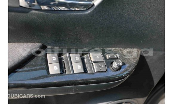 Acheter Import Voiture Toyota Hilux Noir à Import - Dubai, Estuaire Acheter Import Voiture Toyota Hilux Noir à Import - Dubai, Estuaire