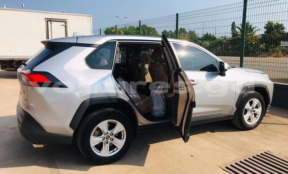 Buy Used Toyota RAV4 Silver Car in Libreville in Estuary Buy Used Toyota RAV4 Silver Car in Libreville in Estuary