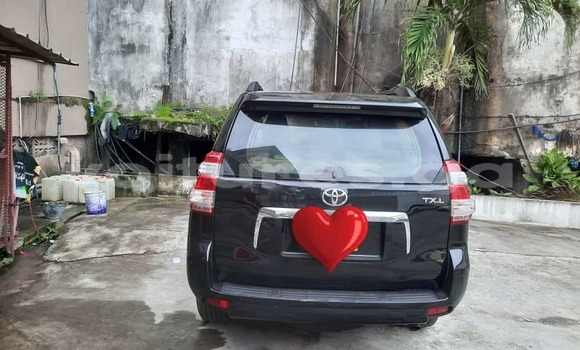 Sayi Na hannu Toyota Land Cruiser Prado Black Mota in Libreville a estuary Sayi Na hannu Toyota Land Cruiser Prado Black Mota in Libreville a estuary
