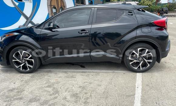 Sayi Na hannu Toyota C-HR Black Mota in Libreville a estuary Sayi Na hannu Toyota C-HR Black Mota in Libreville a estuary