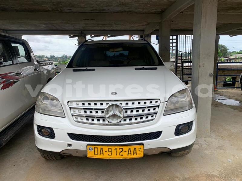 Big with watermark mercedes viano estuaire libreville 8066