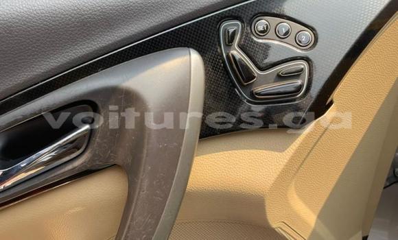 Sayi Na hannu Mitsubishi Pajero Brown Mota in Libreville a estuary Sayi Na hannu Mitsubishi Pajero Brown Mota in Libreville a estuary