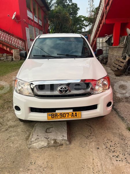 Big with watermark toyota hilux estuaire libreville 8068