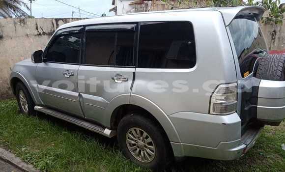 Sayi Na hannu Mitsubishi Pajero Azurfa Mota in Libreville a estuary Sayi Na hannu Mitsubishi Pajero Azurfa Mota in Libreville a estuary