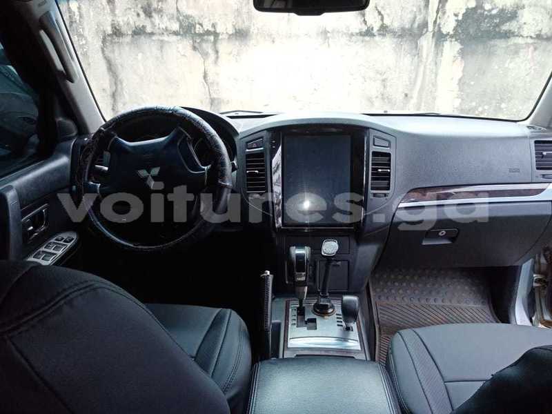 Big with watermark mitsubishi pajero estuaire libreville 8070