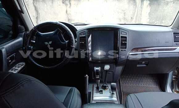 Sayi Na hannu Mitsubishi Pajero Azurfa Mota in Libreville a estuary Sayi Na hannu Mitsubishi Pajero Azurfa Mota in Libreville a estuary