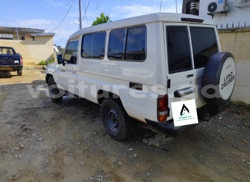 Big with watermark toyota land cruiser estuaire libreville 8077