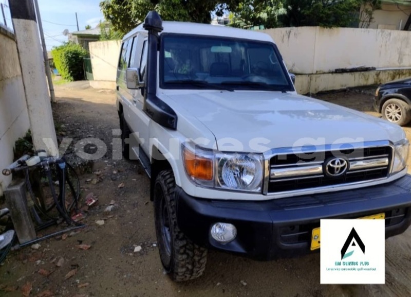 Big with watermark toyota land cruiser estuaire libreville 8077