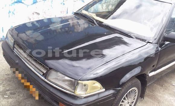 Sayi Na hannu Toyota Corolla Black Mota in Libreville a estuary Sayi Na hannu Toyota Corolla Black Mota in Libreville a estuary