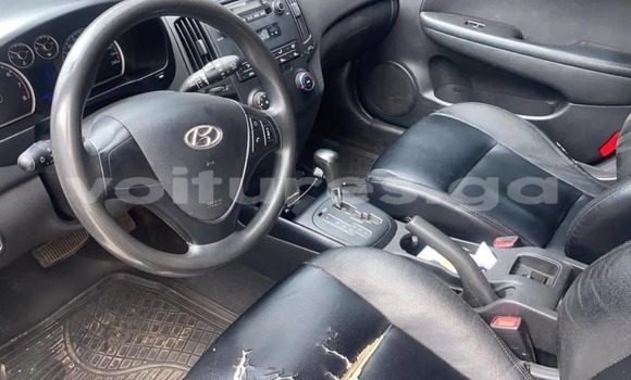 Sayi Na hannu Hyundai i30 Azurfa Mota in Libreville a estuary Sayi Na hannu Hyundai i30 Azurfa Mota in Libreville a estuary