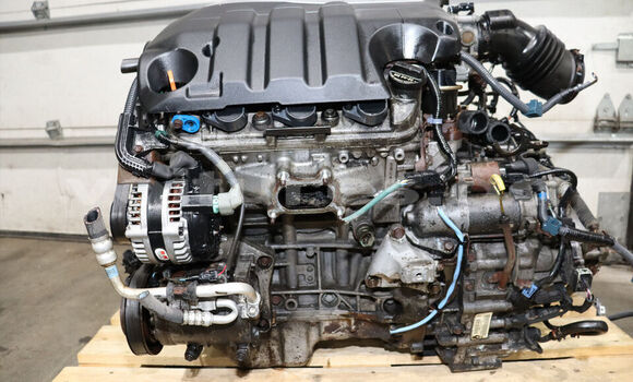 Sayi ACURA MDX 3.7L in Libreville a estuary Sayi ACURA MDX 3.7L in Libreville a estuary