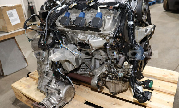 Sayi ACURA MDX 3.7L in Libreville a estuary Sayi ACURA MDX 3.7L in Libreville a estuary