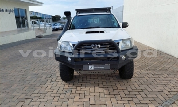 Acheter Occasion Voiture Toyota Hilux Blanc à Libreville, Estuaire Acheter Occasion Voiture Toyota Hilux Blanc à Libreville, Estuaire