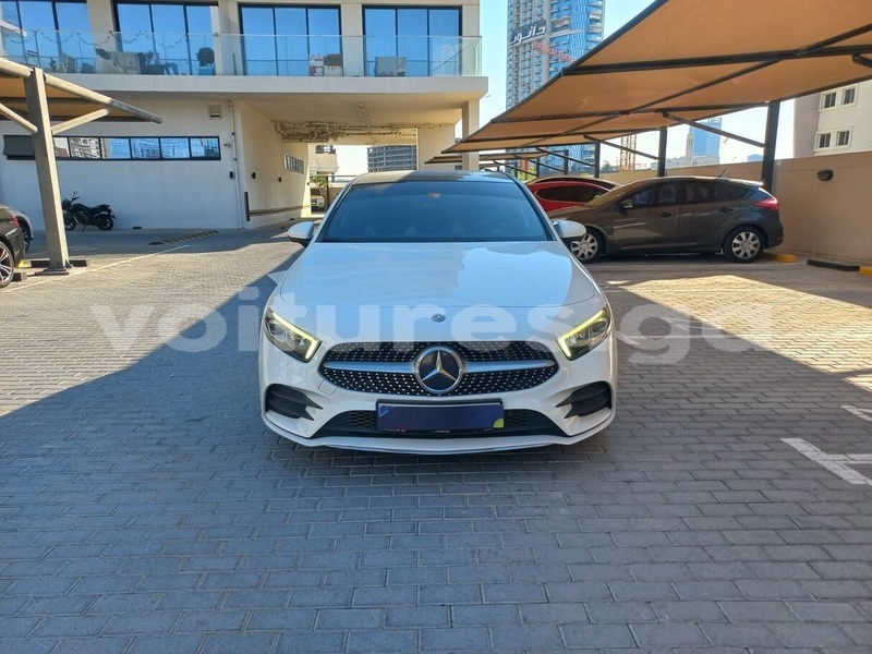 Big with watermark mercedes benz a200 estuaire libreville 8129