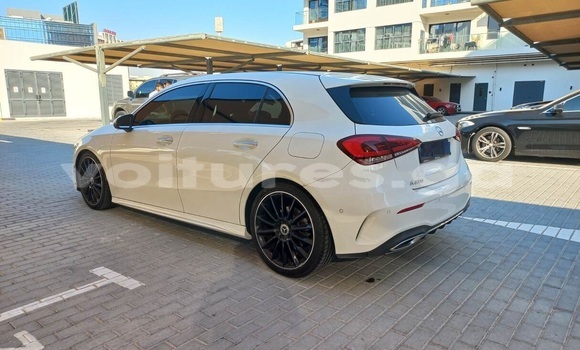 Acheter Occasion Voiture Mercedes-Benz A200 Blanc à Libreville, Estuaire Acheter Occasion Voiture Mercedes-Benz A200 Blanc à Libreville, Estuaire