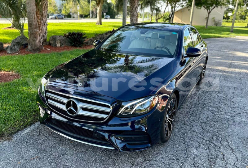 Big with watermark mercedes benz e class estuaire libreville 8135