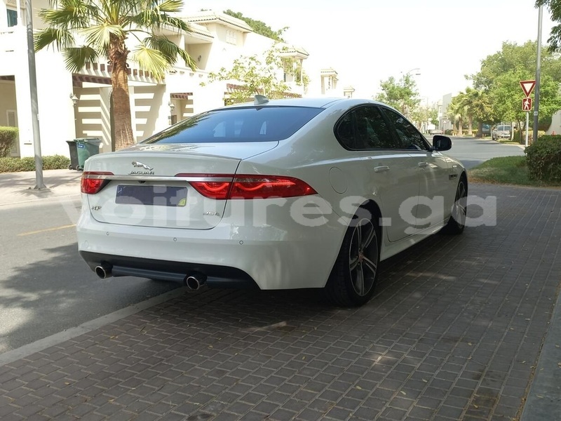 Big with watermark jaguar xf estuaire libreville 8153