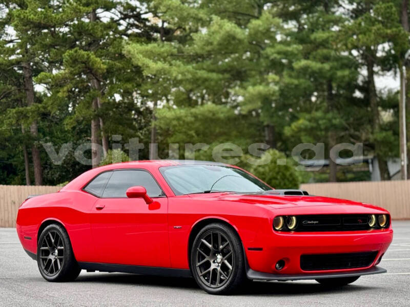 Big with watermark dodge challenger estuaire libreville 8158