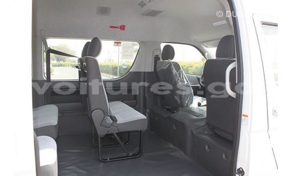 Acheter Import Voiture Toyota Hiace Blanc à Import - Dubai, Estuaire Acheter Import Voiture Toyota Hiace Blanc à Import - Dubai, Estuaire
