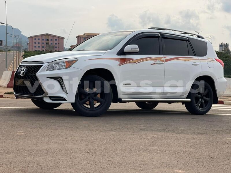 Big with watermark toyota rav4 estuaire libreville 8163