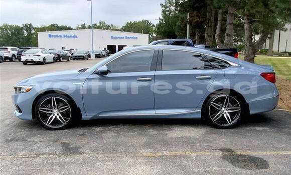 Sayi Na hannu Honda Accord Blue Mota in Libreville a estuary Sayi Na hannu Honda Accord Blue Mota in Libreville a estuary