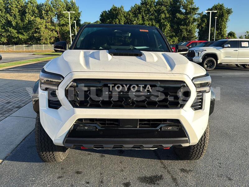 Big with watermark toyota tacoma estuaire libreville 8198